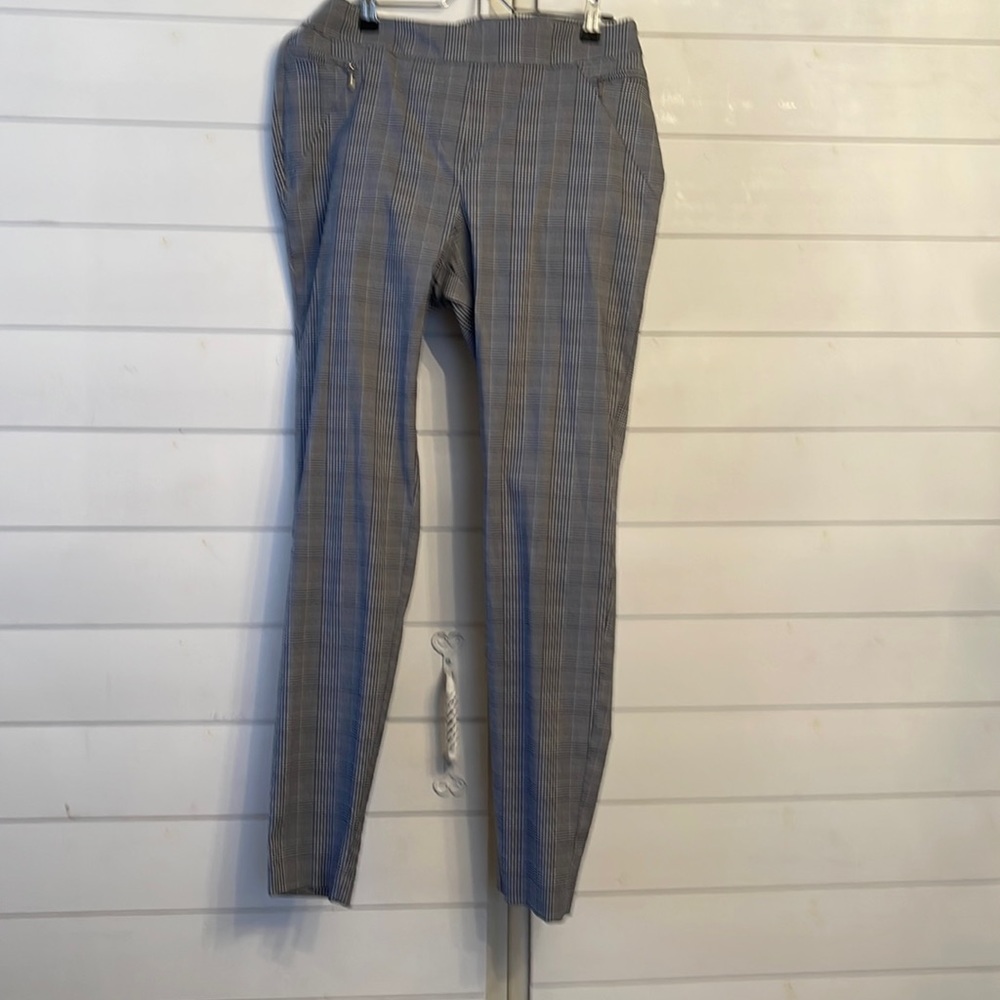 Black and white plaid capris